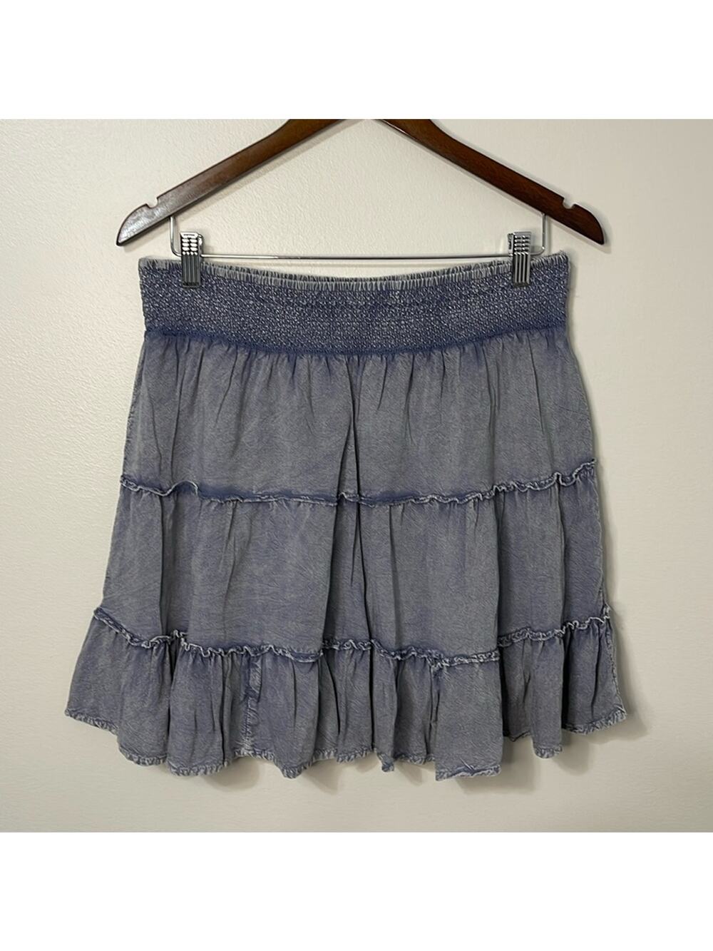Lucky & Coco Blue Chambray Tiered Lined Mini Skirt Size L